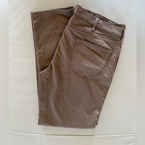 Banana Republic Men’s Traveler Pants Khaki Color Slim 40x34